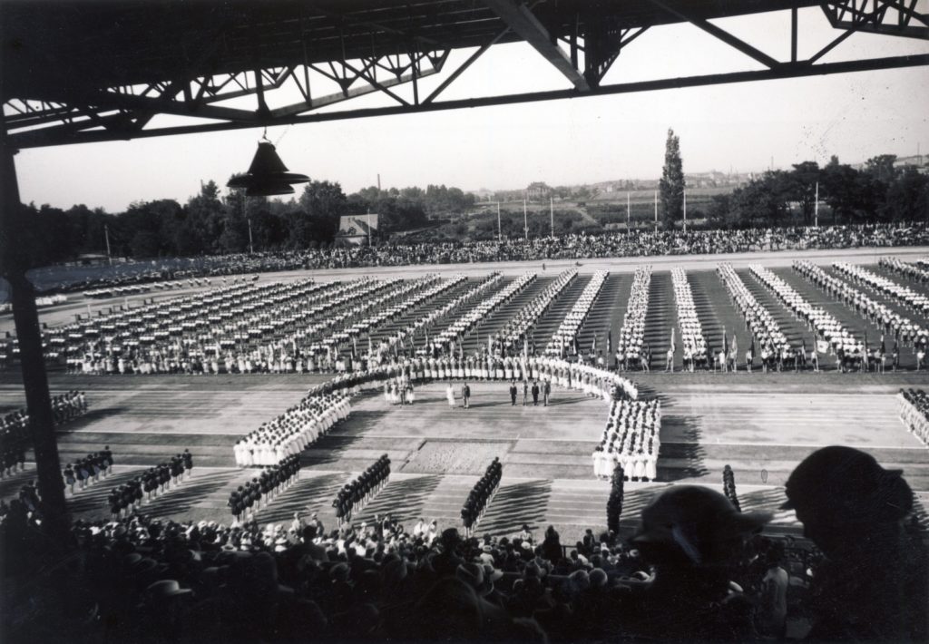 A KISOK pálya (Építők pálya) felavatási ünnepsége, Népliget 1937. Forrás: fortepan