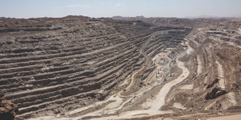 Külszíni uránbánya Namíbiában. Az okozott környezeti károk nagyjából azonosak bármely más bányáéval. Kép forrása: oecd-nea.org