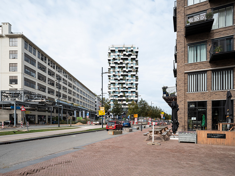 Eindhovenben ilyen lett a szociális függőleges erdő. Kép forrása: archdaily.com
